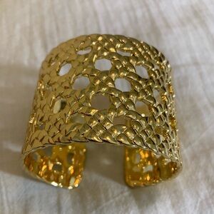 Ann Taylor Open‎ Design Wide Cuff Bracelet